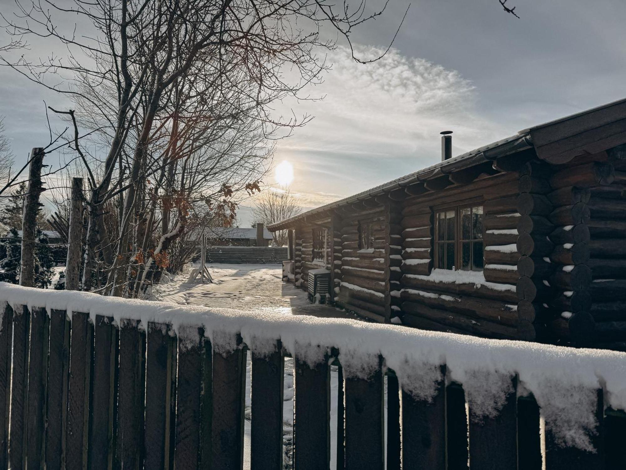 Fjordhygge - Authentic Wood Log Cabin Summerhouse Near Water, Fjord And Forest Jaegerspris Exterior photo